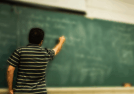 Professores de Extrema