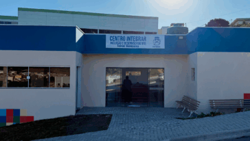 Fachada do Centro Integrar na Rua Higino Saes Peres